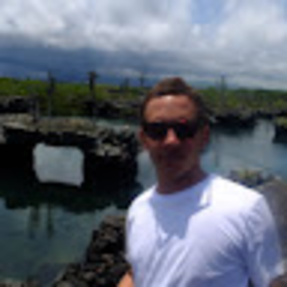 Meet your Posher, Javier